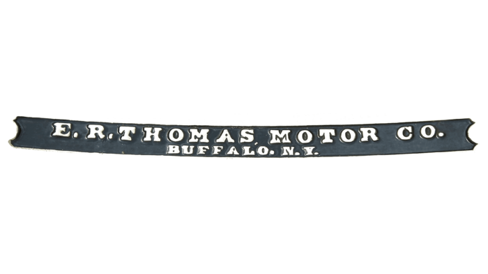 Thomas Motor Company Logo